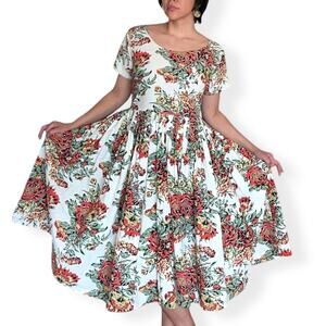 Norma Kamali Sakowitz Fit and Flare Floral Dress Medium Petite